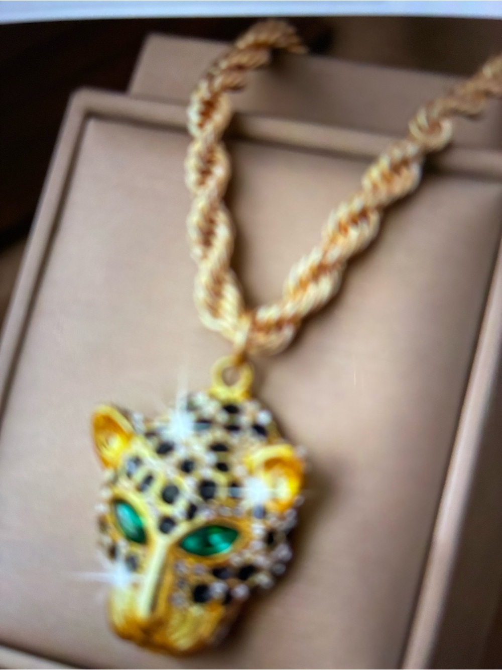 Leopard neckless and earrings